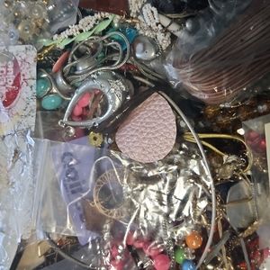 4lbs broken/craft jewelry